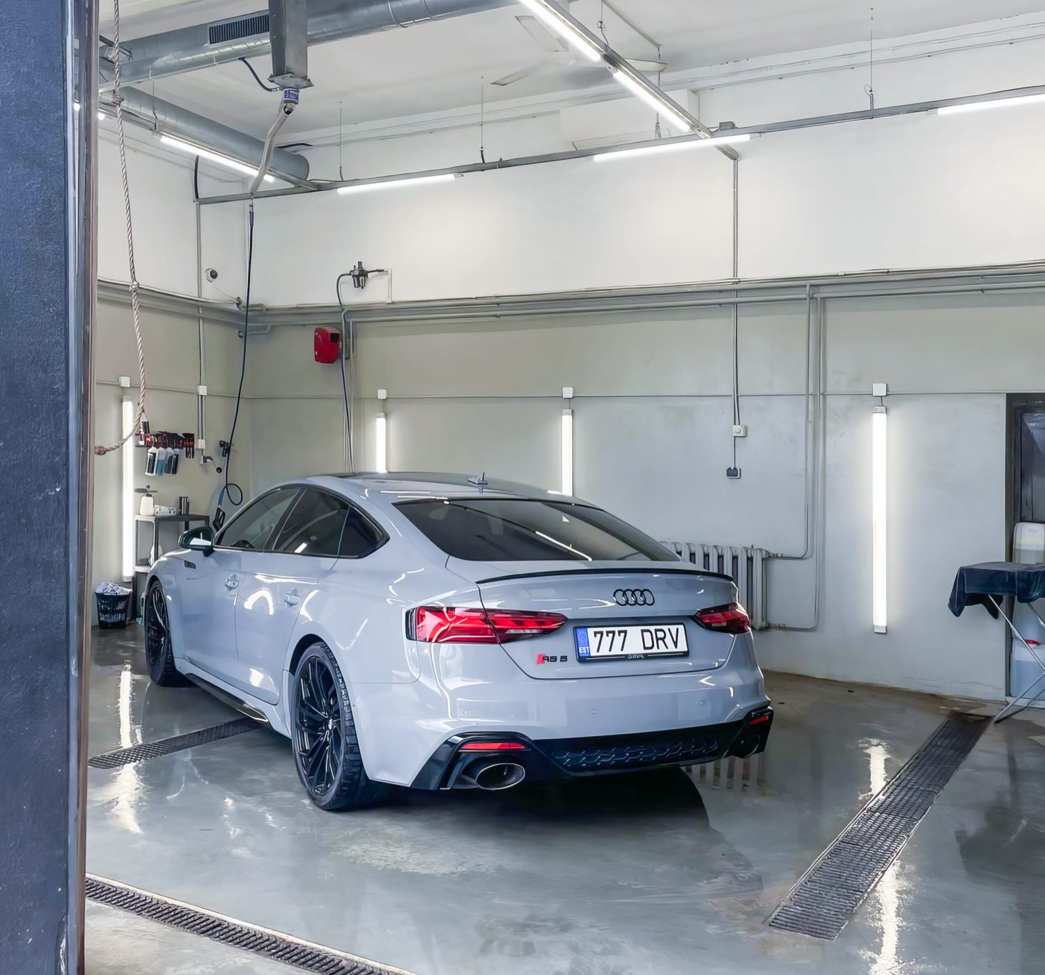 Auto käsipesula Tallinnas 7 468361914_18291487981237240_7288866705579773735_n-topaz3-upscale-4x