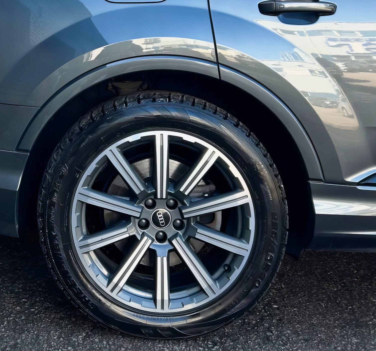 Auto käsipesula Tallinnas 12 Ülemiste autopesula